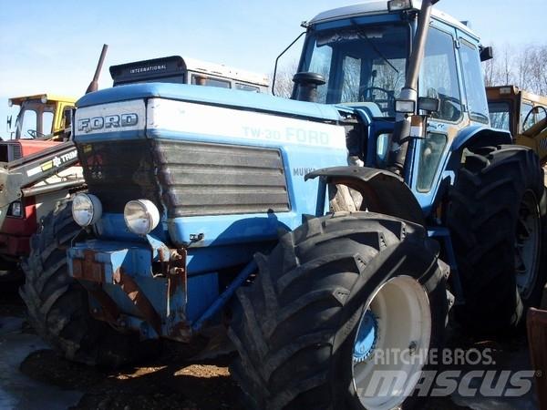 Ford TW 30 트랙터
