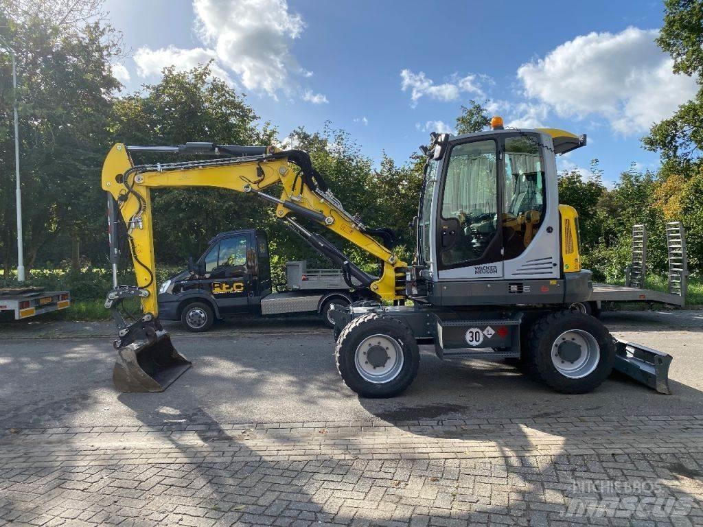 Wacker Neuson EW65  휠 굴삭기