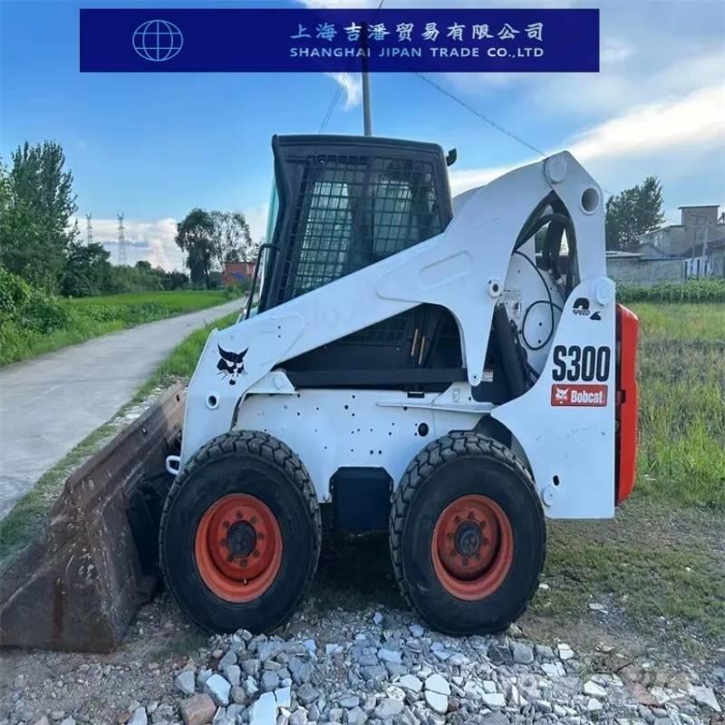 Bobcat s 300  스키드로더