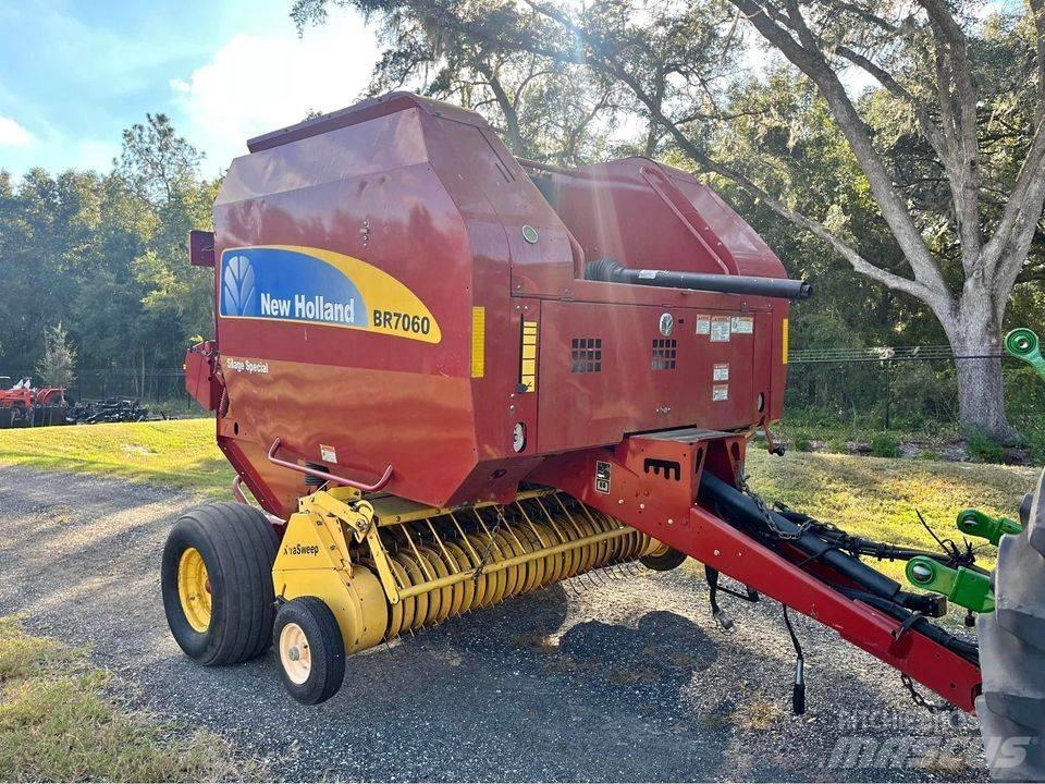 New Holland BR 7060 원형 곤포기