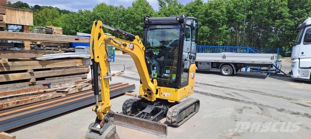 CAT 301.8 소형 굴삭기 7톤 미만