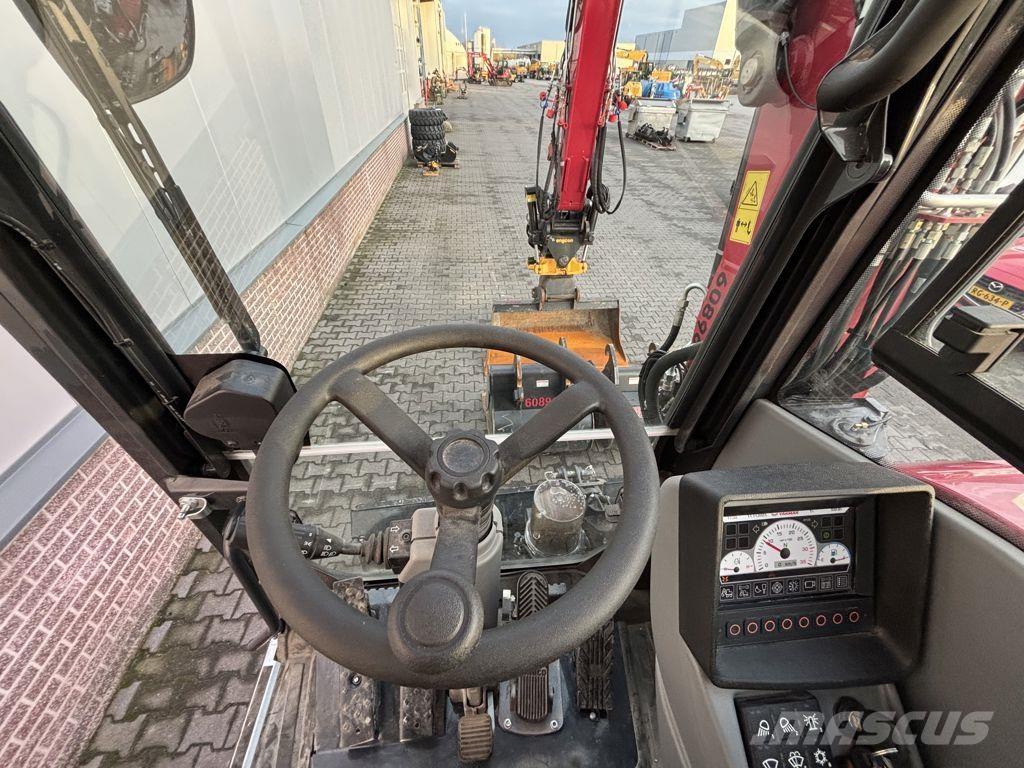 Yanmar YAN B110W  휠 굴삭기