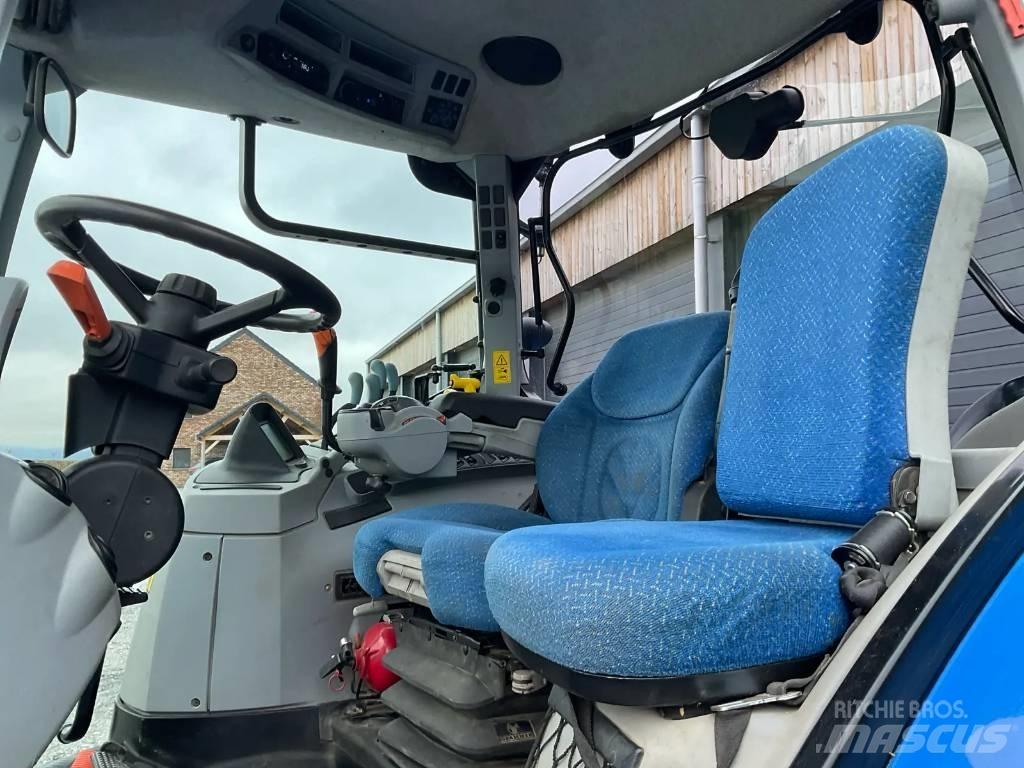 New Holland T 7.210 트랙터