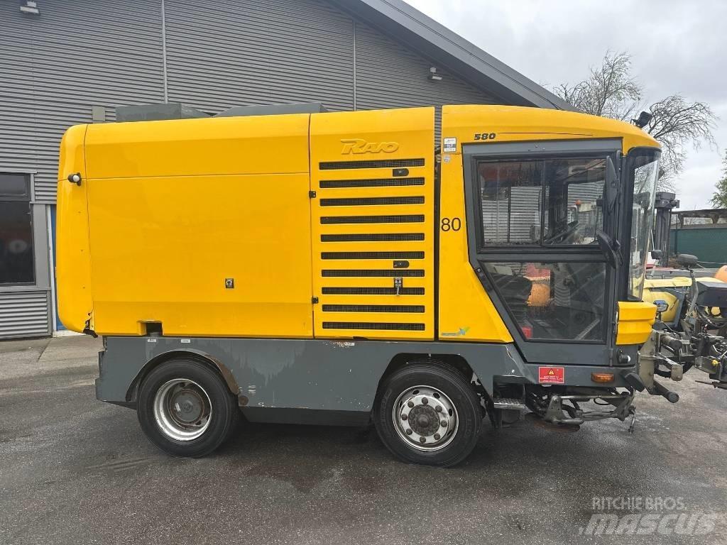 Ravo 580STH 도로 청소차