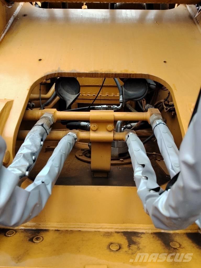 CAT 330GC 대형 굴삭기 29톤 이상