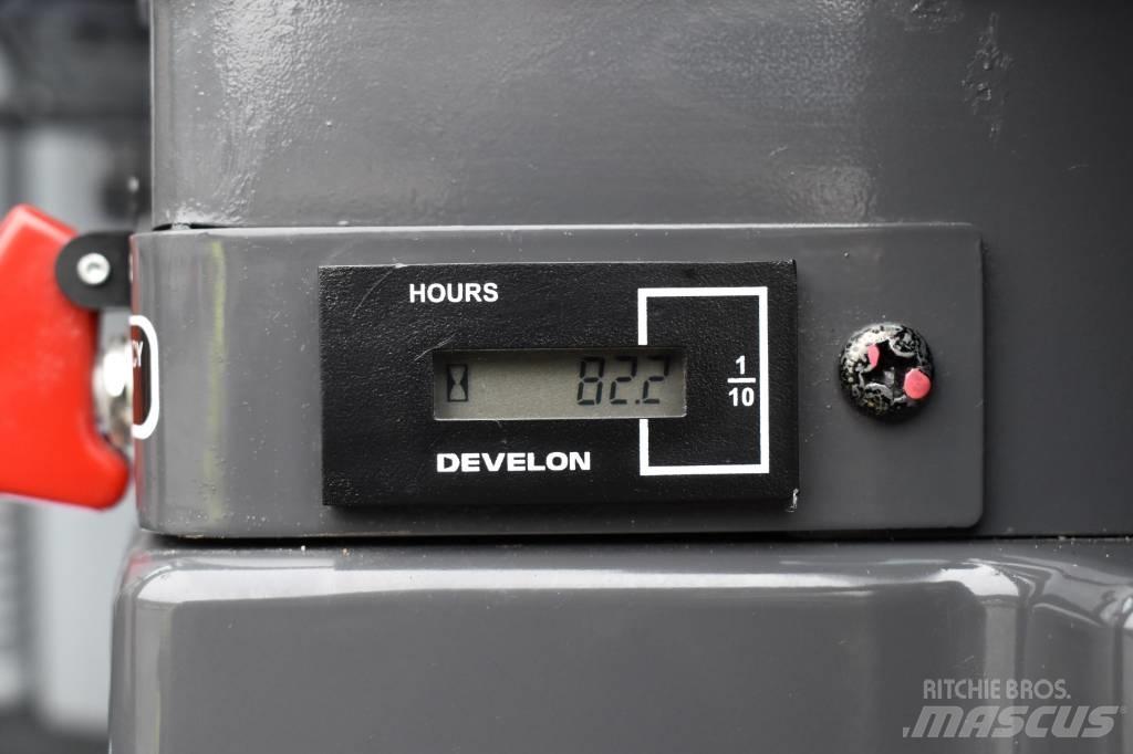 Develon DX27Z-7 소형 굴삭기 7톤 미만