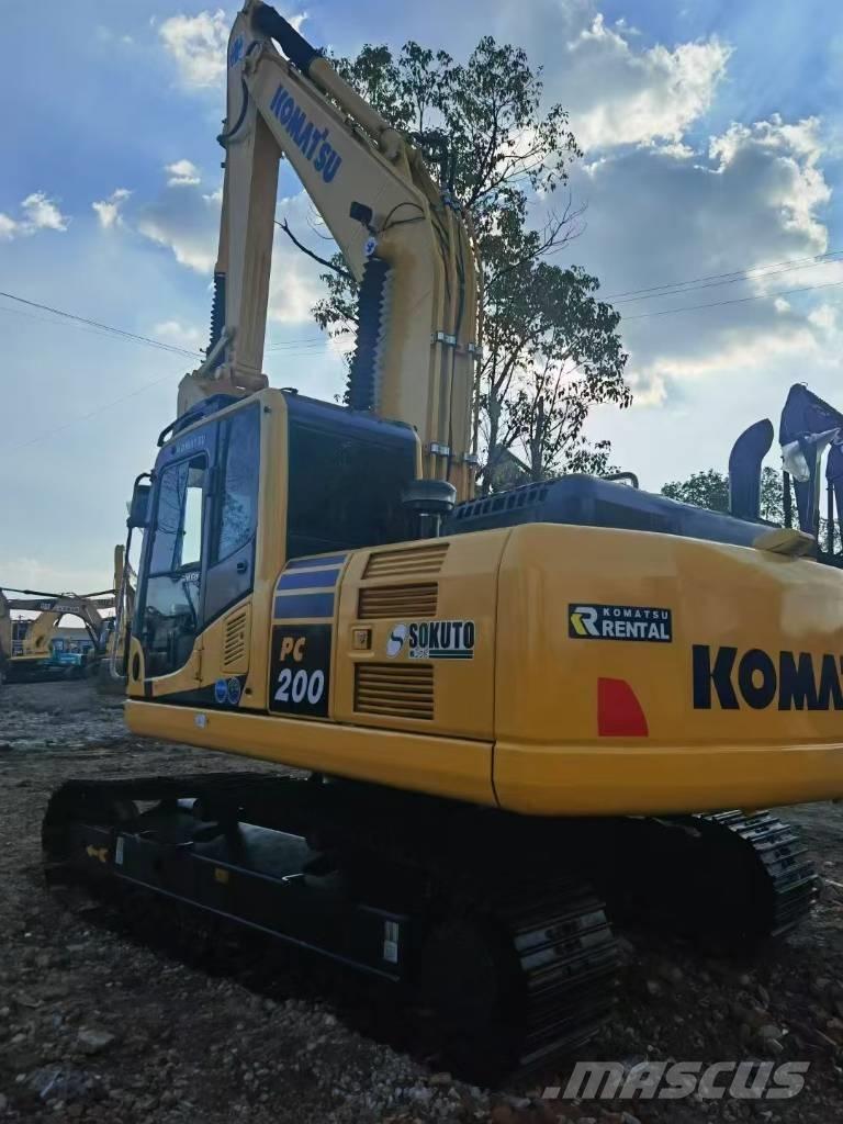 Komatsu 200-8 대형 굴삭기 29톤 이상