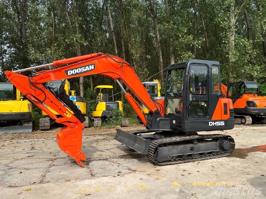 Doosan DH 55 소형 굴삭기 7톤 미만