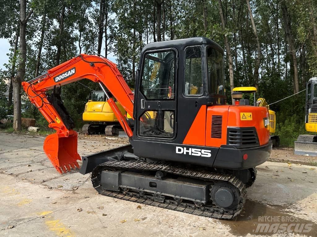 Doosan DH 55 소형 굴삭기 7톤 미만