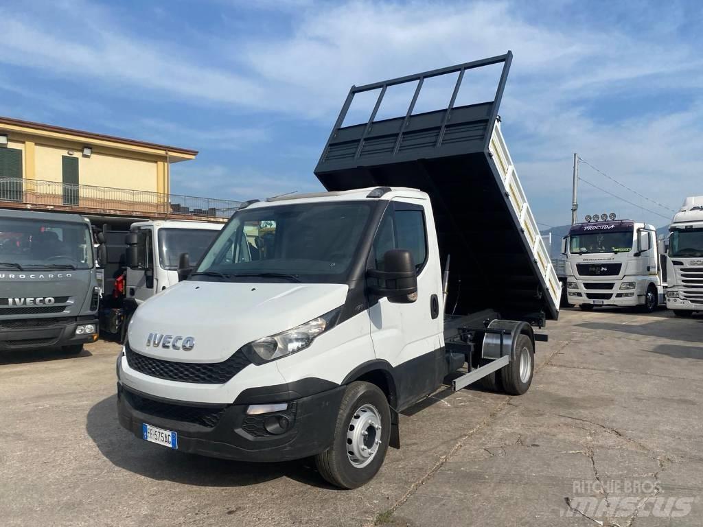 Iveco Daily 35C17 덤프 트럭