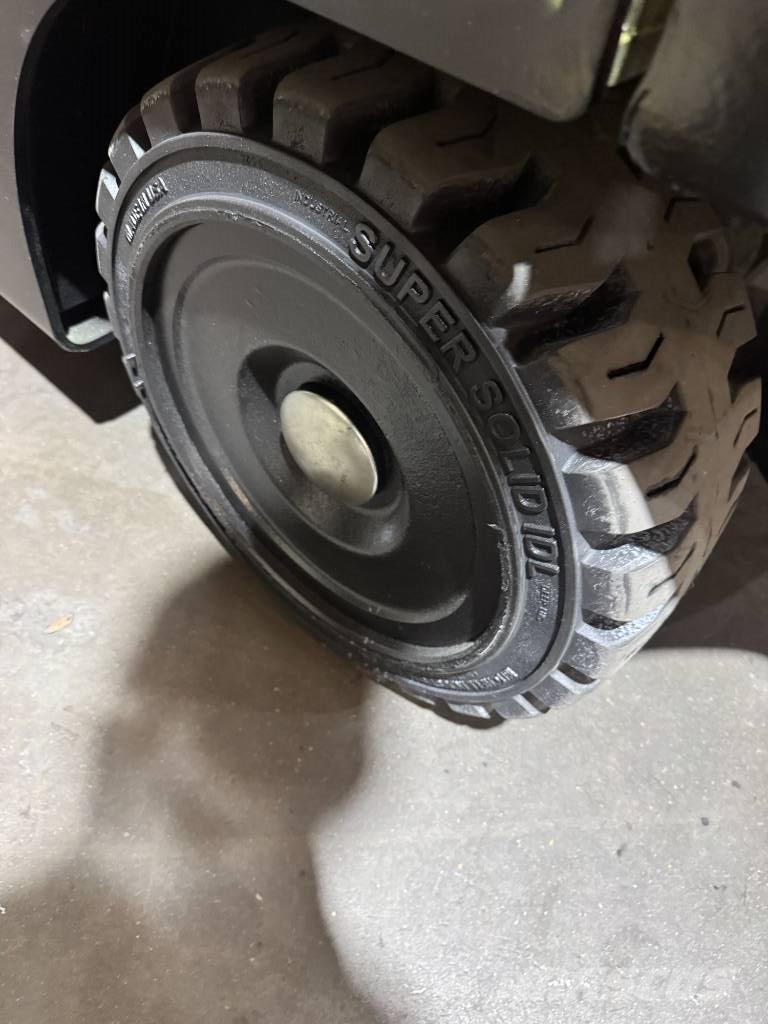 Hyster E 120 XN 전동 지게차