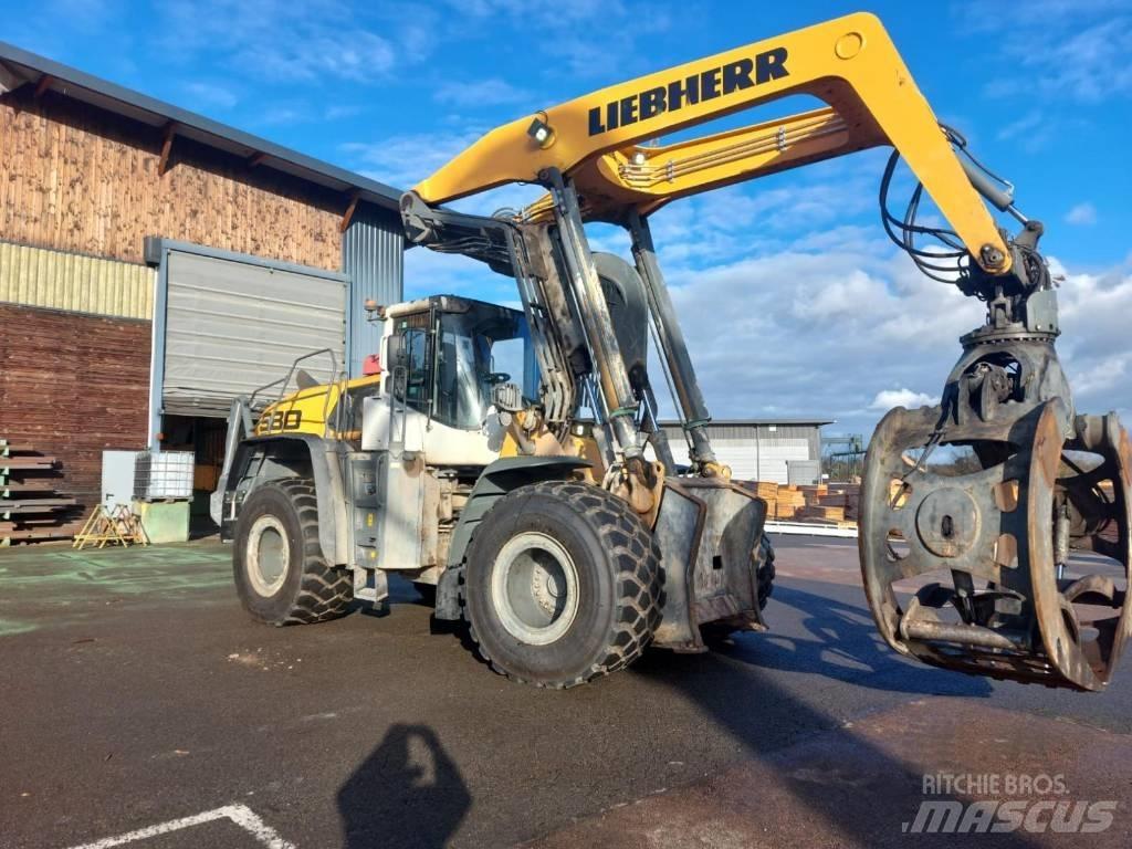  lLIEBHERR 580 굴절식 크레인