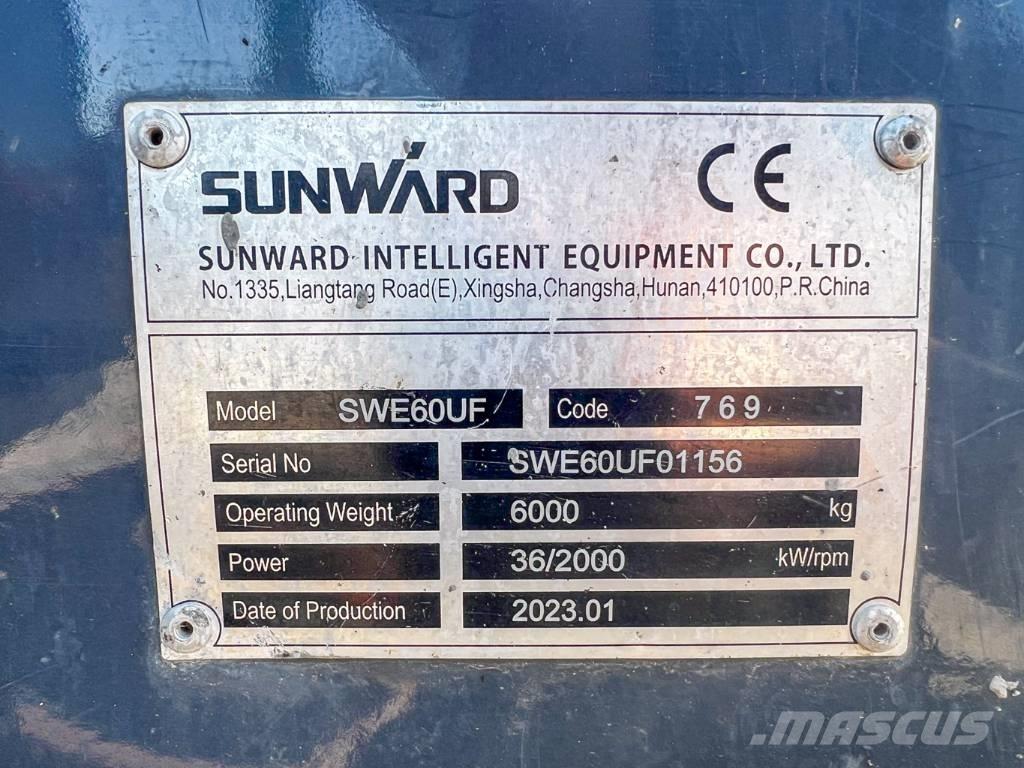Sunward 60UF 소형 굴삭기 7톤 미만