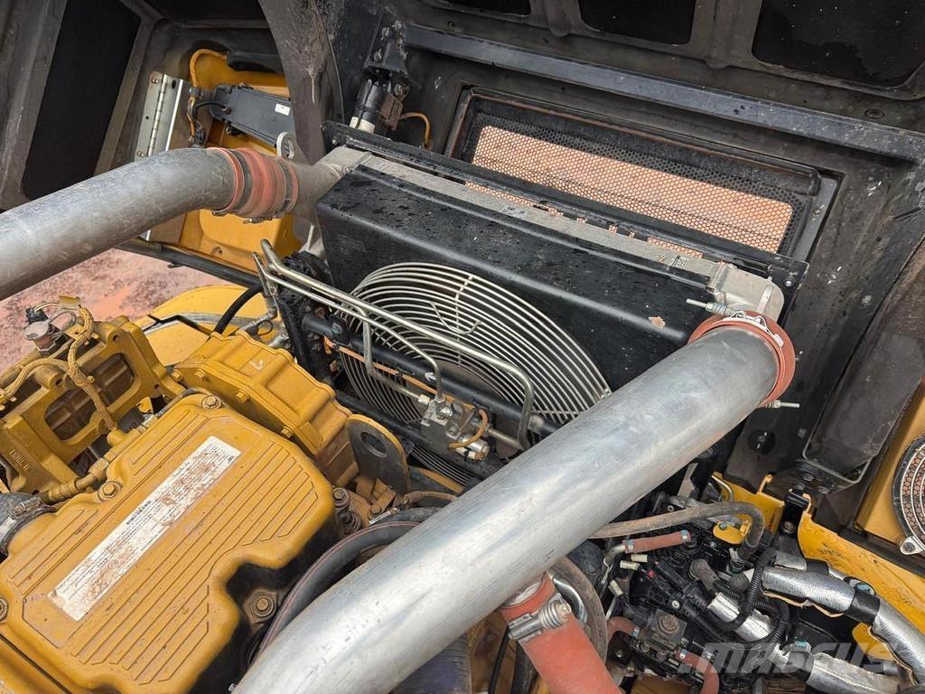 CAT 745 C 연결식 홀러