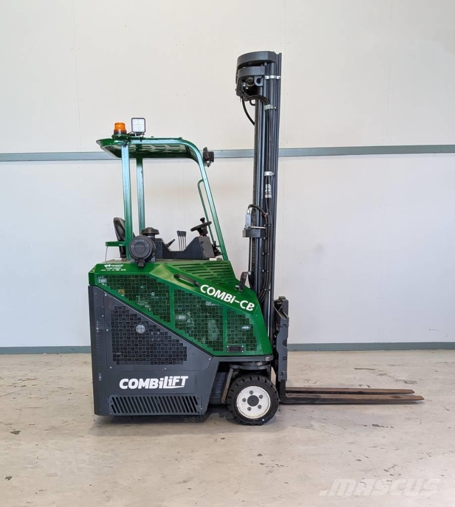 Combilift CB 3000 4방향 리치트럭