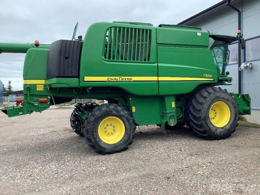 John Deere T560 콤바인 수확기