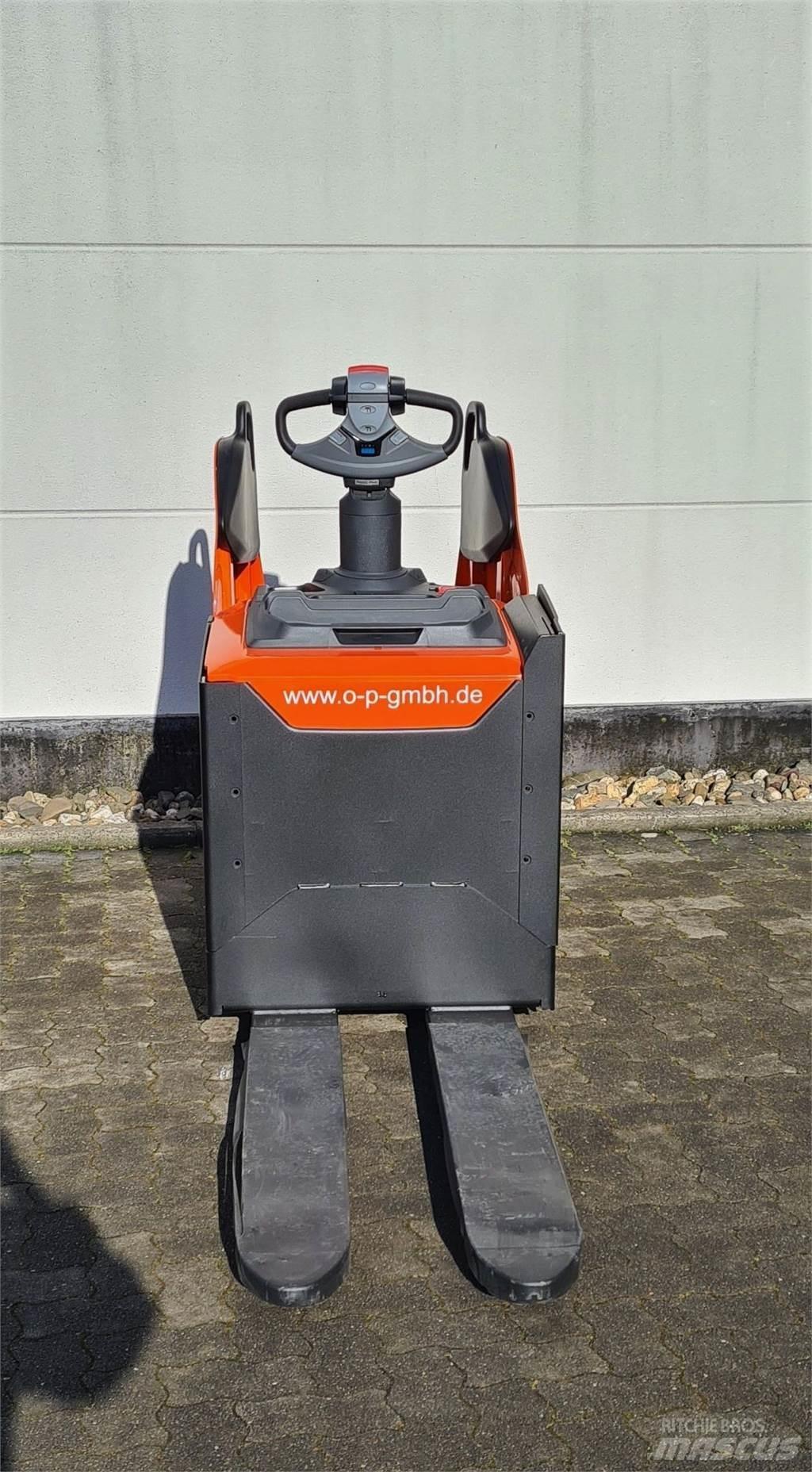 Toyota LPE 250 경량 리프터