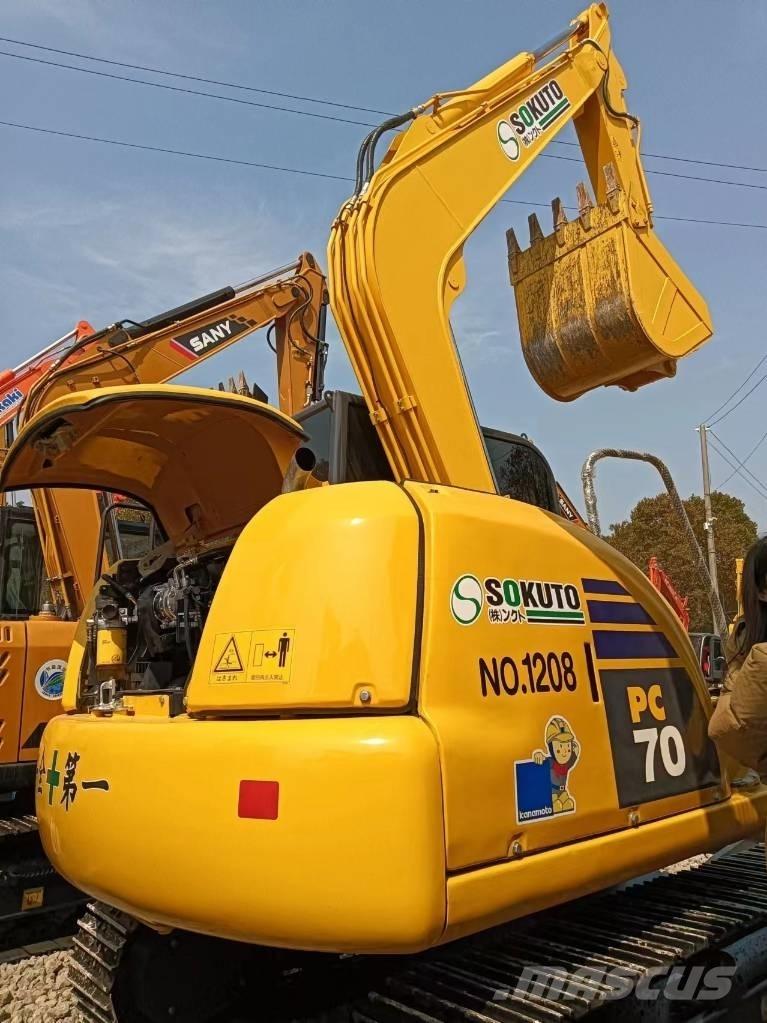 Komatsu PC 70 중형굴삭기 7톤-28톤
