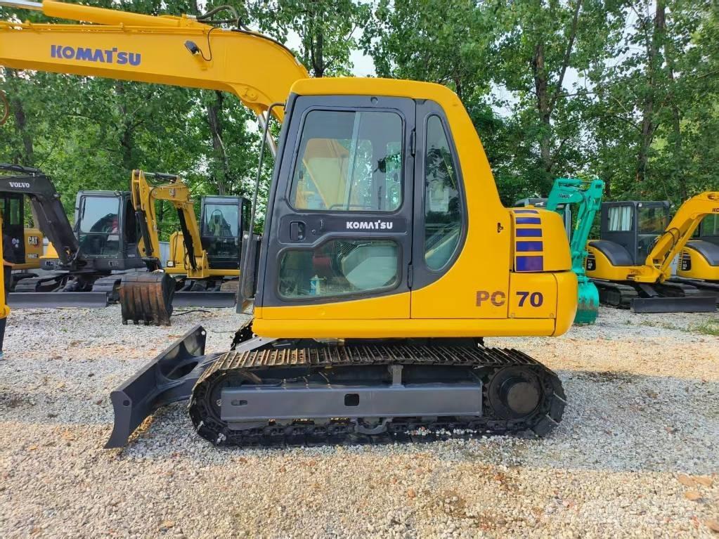 Komatsu PC 70 소형 굴삭기 7톤 미만