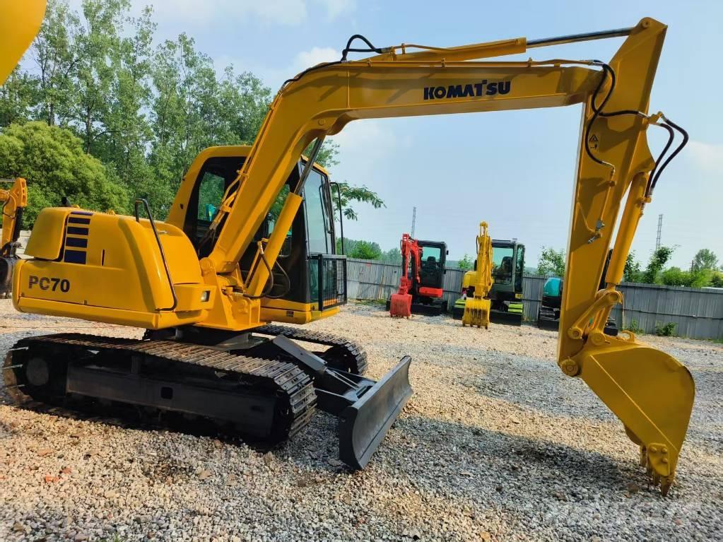 Komatsu PC 70 소형 굴삭기 7톤 미만