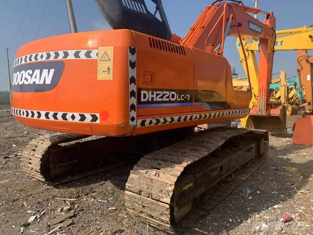 Doosan DH220 대형 굴삭기 29톤 이상