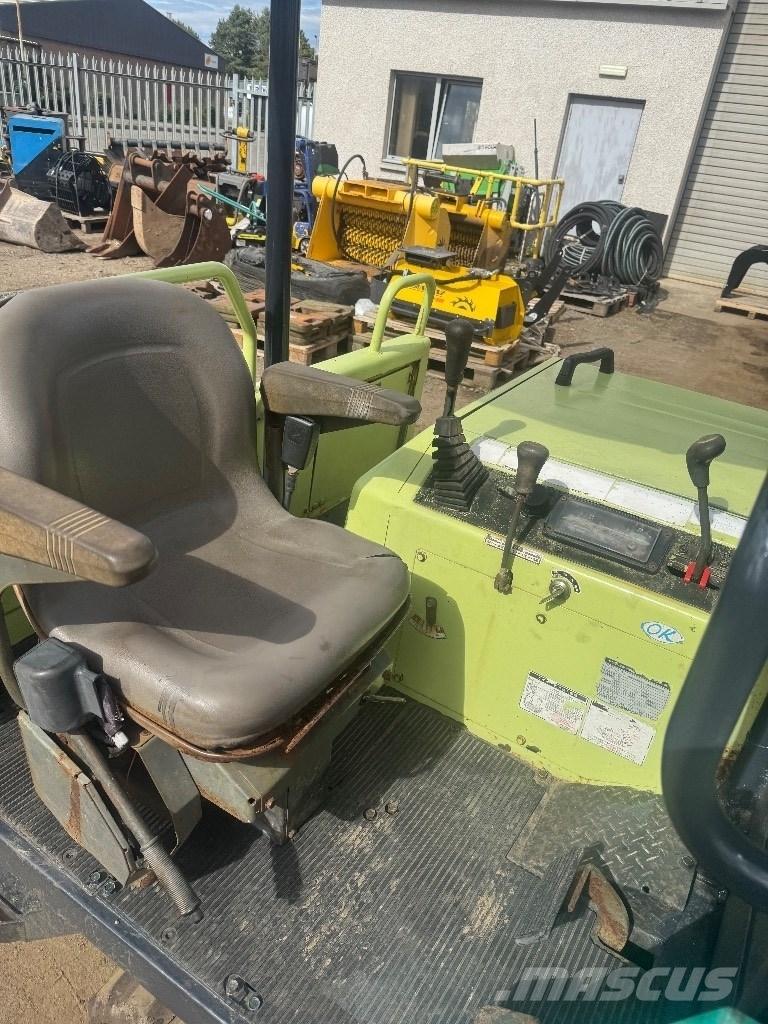Yanmar C 30  궤도식 덤프