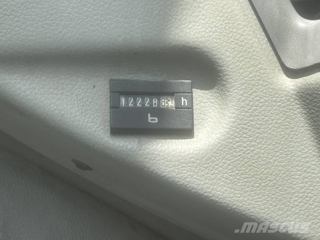 Liebherr 918  휠 굴삭기
