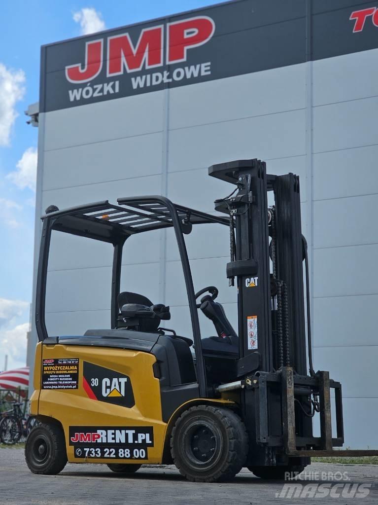 CAT EP 30 CN 전동 지게차
