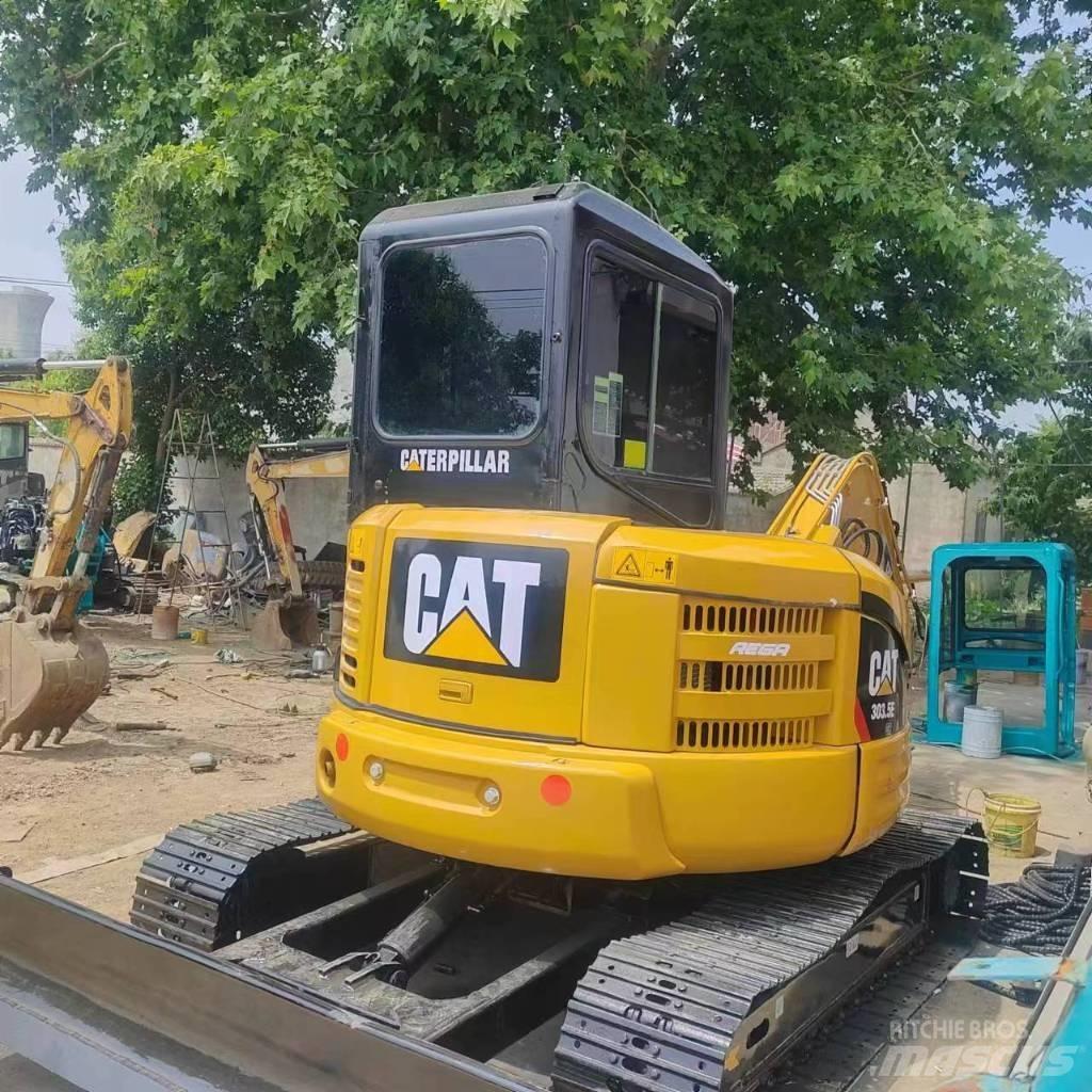 CAT 303.5 E CR 소형 굴삭기 7톤 미만
