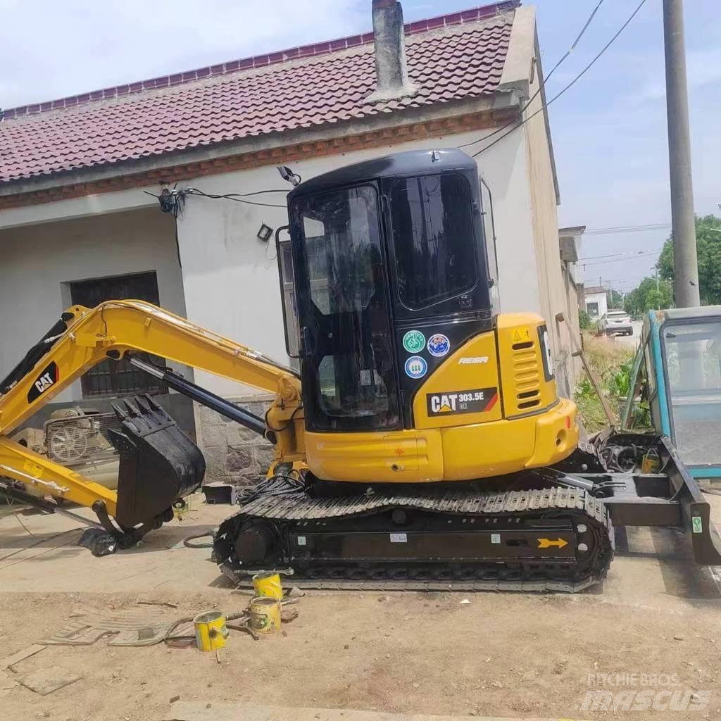 CAT 303.5 E CR 소형 굴삭기 7톤 미만