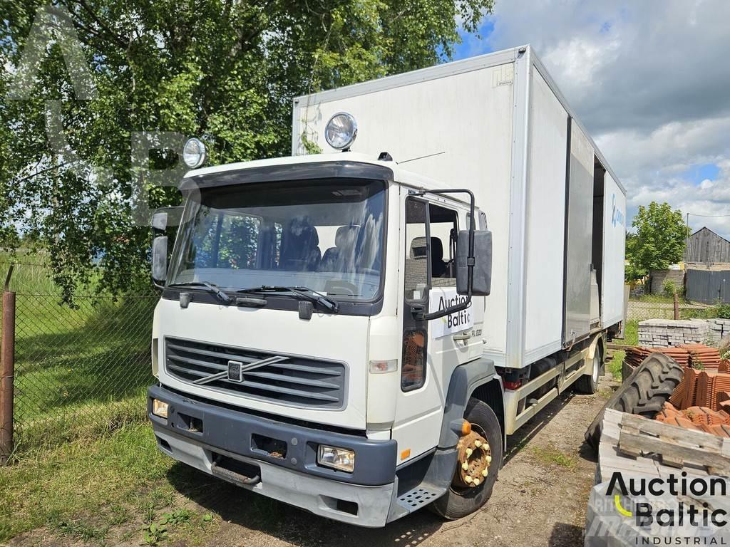 Volvo FL615 탑차 트럭