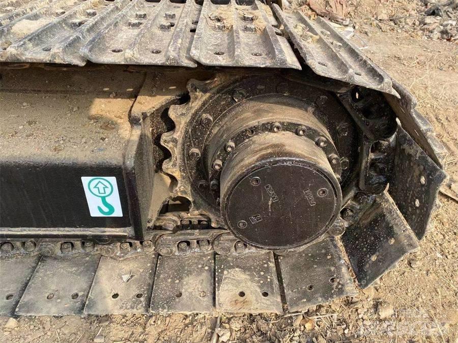 Hitachi EX75 대형 굴삭기 29톤 이상