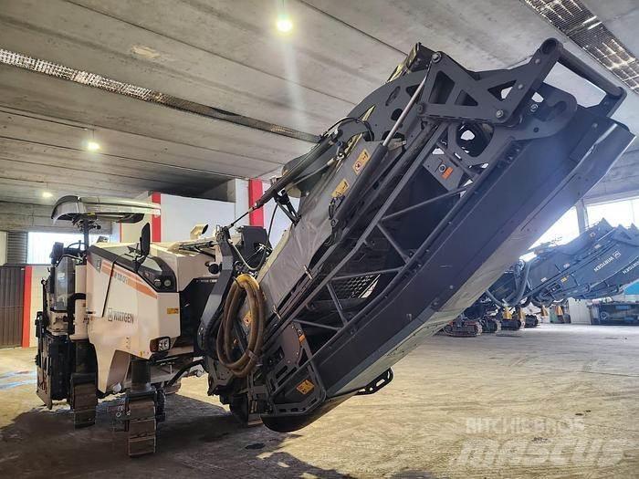 Wirtgen W130CFi 콘크리트 스톤 머신