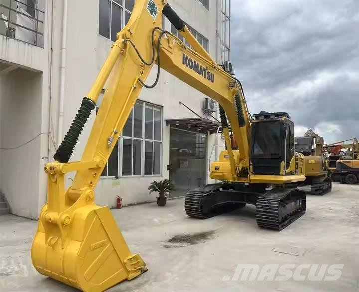 Komatsu PC220-8 대형 굴삭기 29톤 이상
