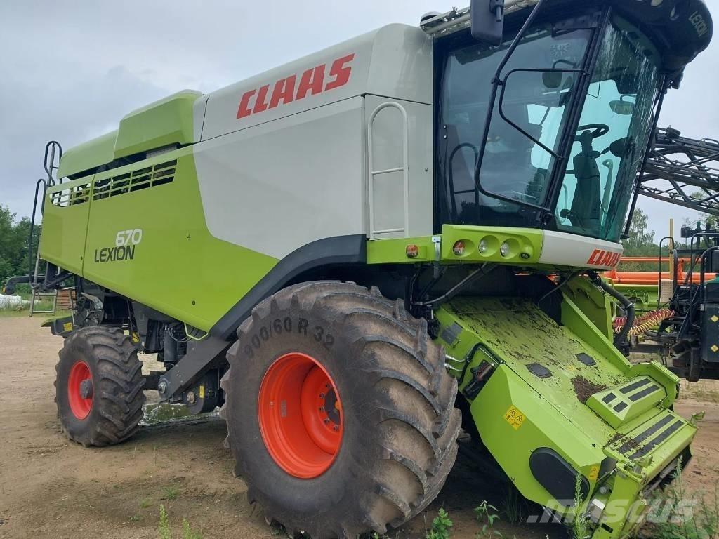 CLAAS Lexion 670 콤바인 수확기