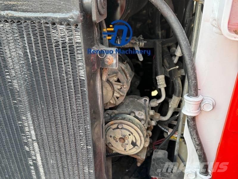 Bobcat S 130  스키드로더