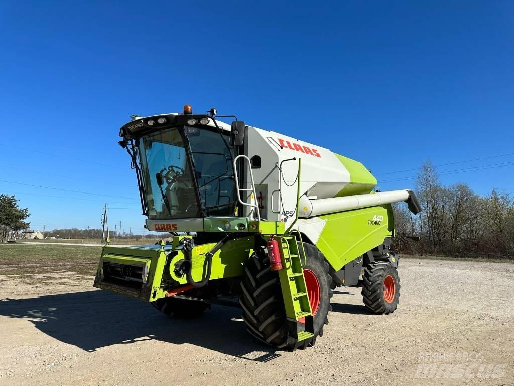 CLAAS Tucano 440 콤바인 수확기