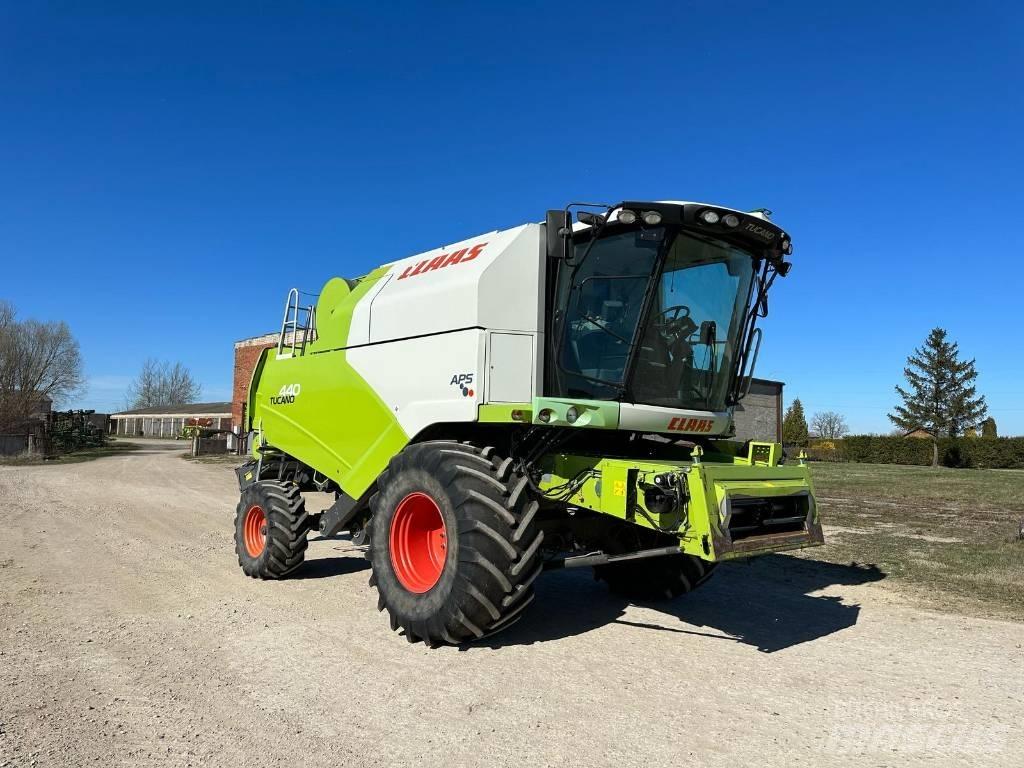 CLAAS Tucano 440 콤바인 수확기