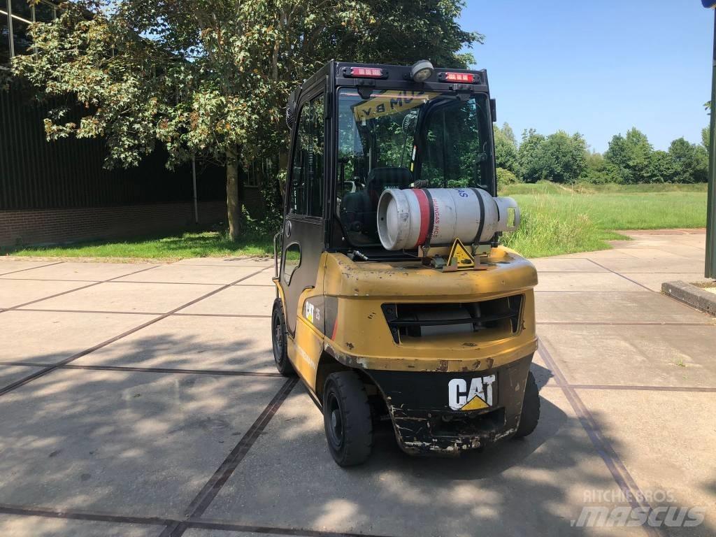 CAT GP 25 N LPG 지게차