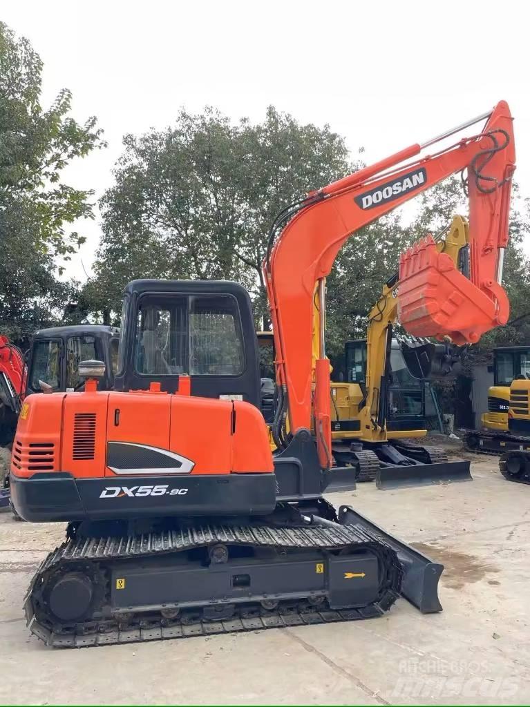 Doosan DX55-9C 대형 굴삭기 29톤 이상