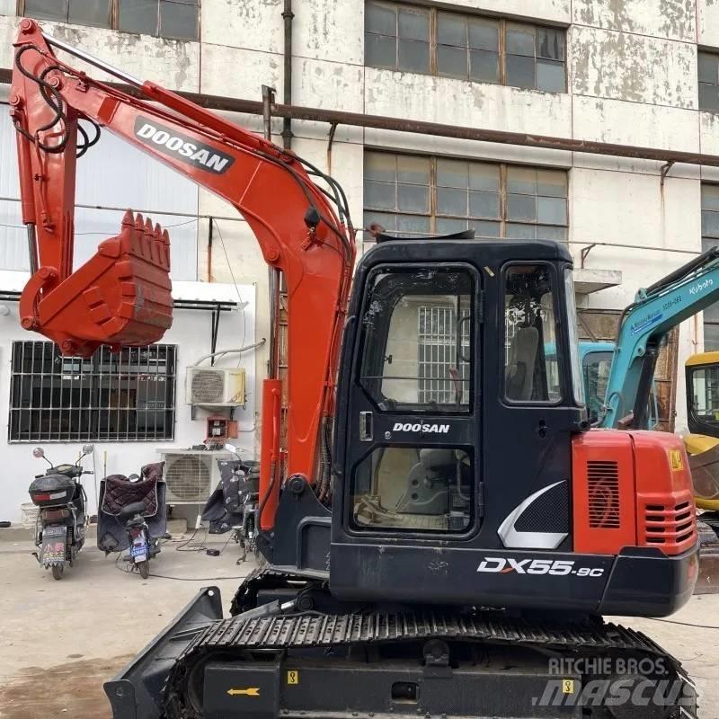 Doosan DX55-9C 대형 굴삭기 29톤 이상