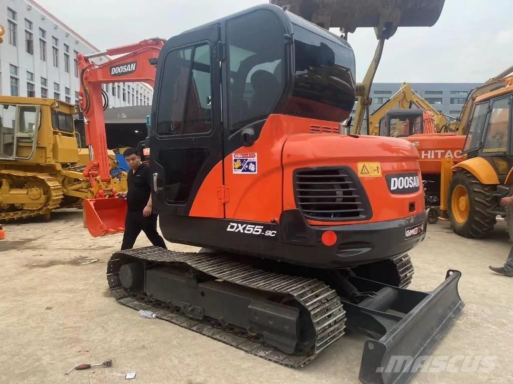 Doosan DX55-9C 소형 굴삭기 7톤 미만