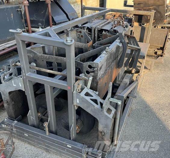 Volvo P 7820D 아스팔트 포장장비