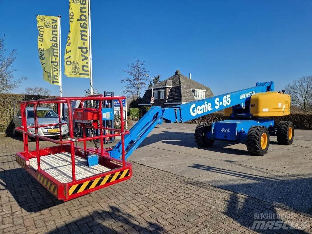 Genie S65 4X4 견인식 전동이동 리프트