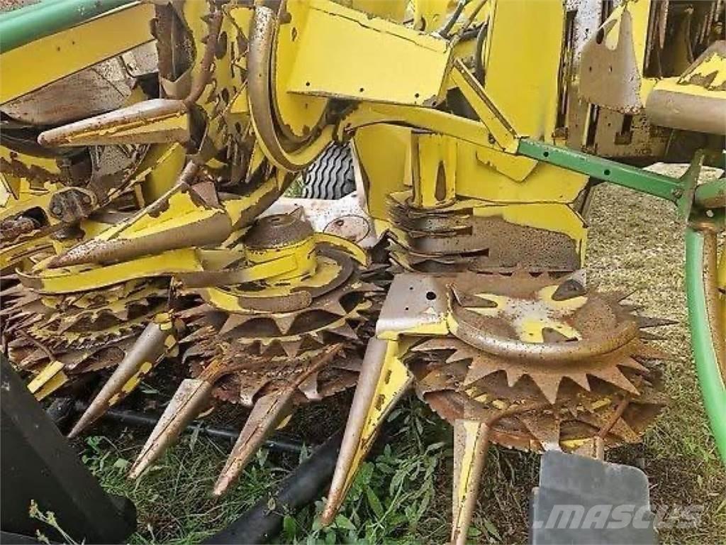 Kemper 390 Plus 기타 목초 수확용 장비