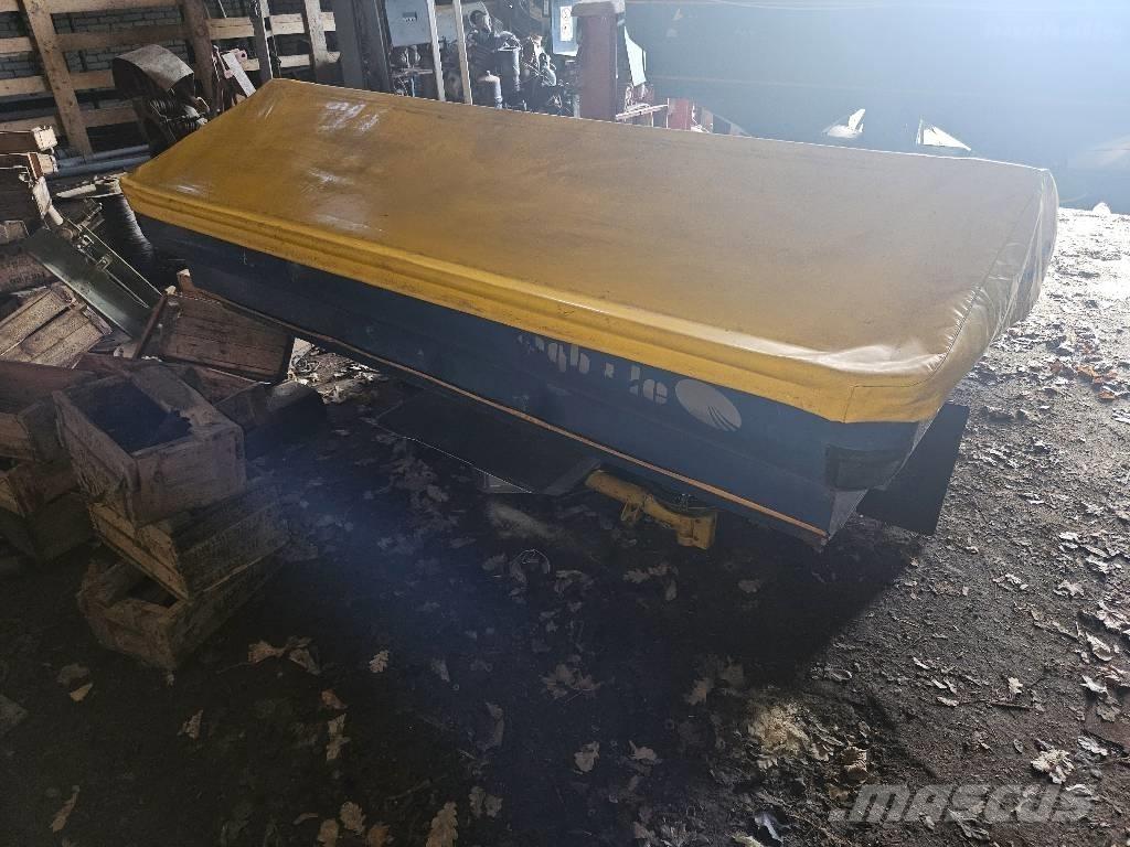 Bogballe M2 미네랄 살포기