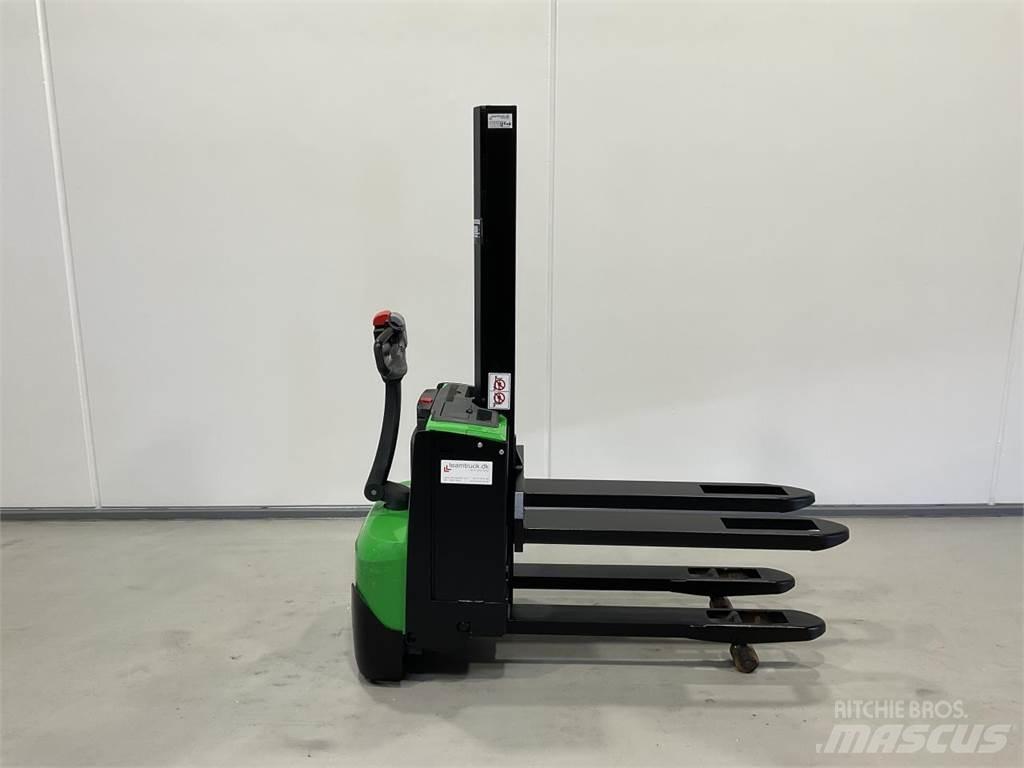 Cesab S208L 보행식 리치 지게차