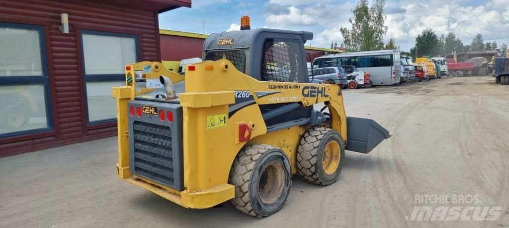 Gehl R 260  스키드로더
