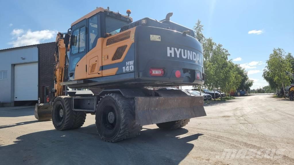 Hyundai HW 140  휠 굴삭기