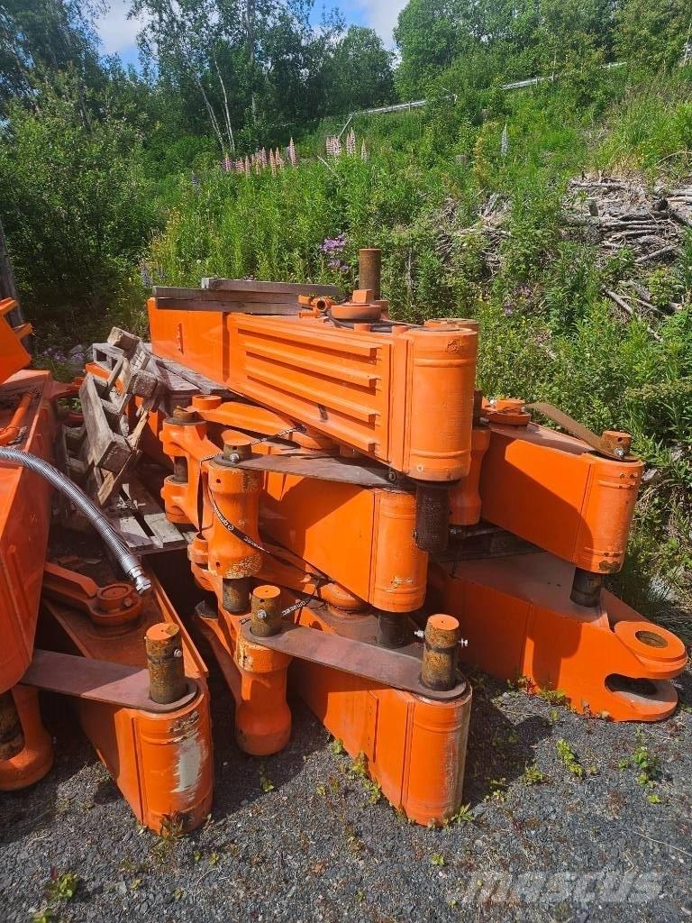 Hitachi ZX 350 LC-7 붐 및 디퍼